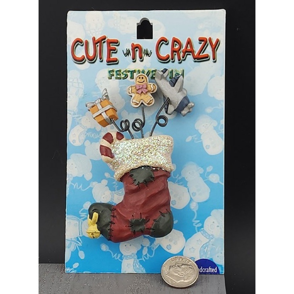 Christmas stocking pin‎